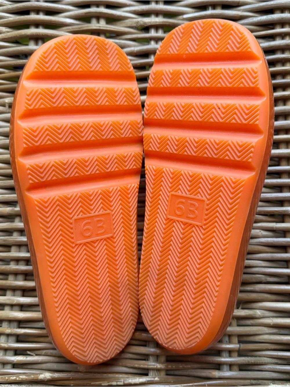 Tory Burch Bubble Jelly Women's Sandal Size 6 Translucent Orange